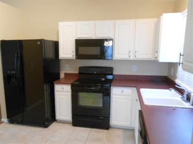 Building Photo - 1510 S Hunters Drive