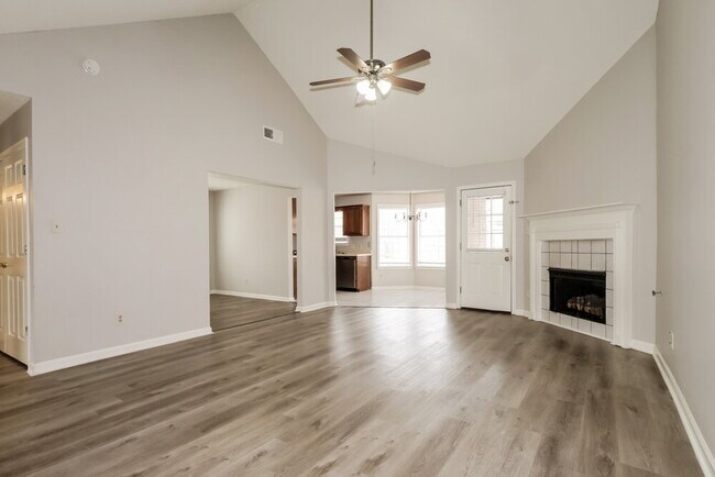 Building Photo - 6888 Skylar Mill Ave