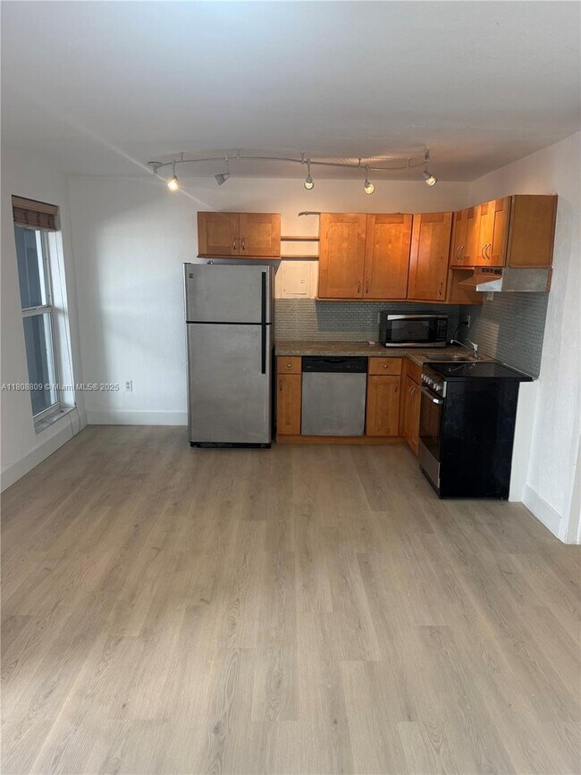 Foto del edificio - 3071 SW 27th Ave