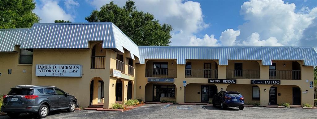 Foto principal - 5008 Manatee Ave W