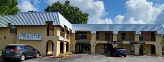 Building Photo - 5008 Manatee Ave W