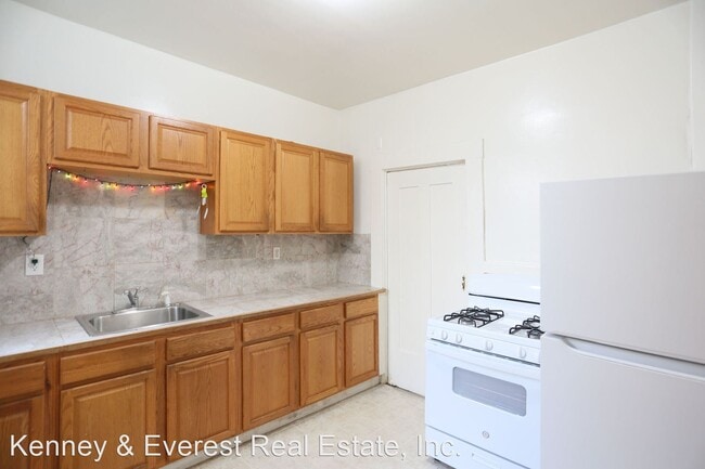 Building Photo - 1 br, 1 bath House - 1160 Taylor Street #8