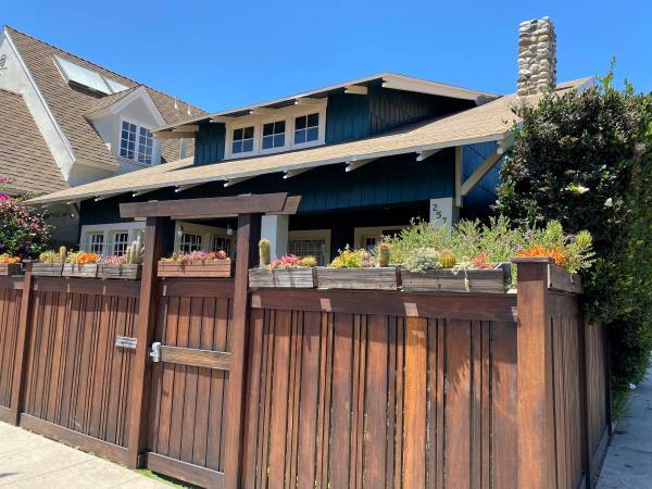 Front of House - 2 Blocks to Beach - Abbot Kinney - Canals - Updated Craftsman House