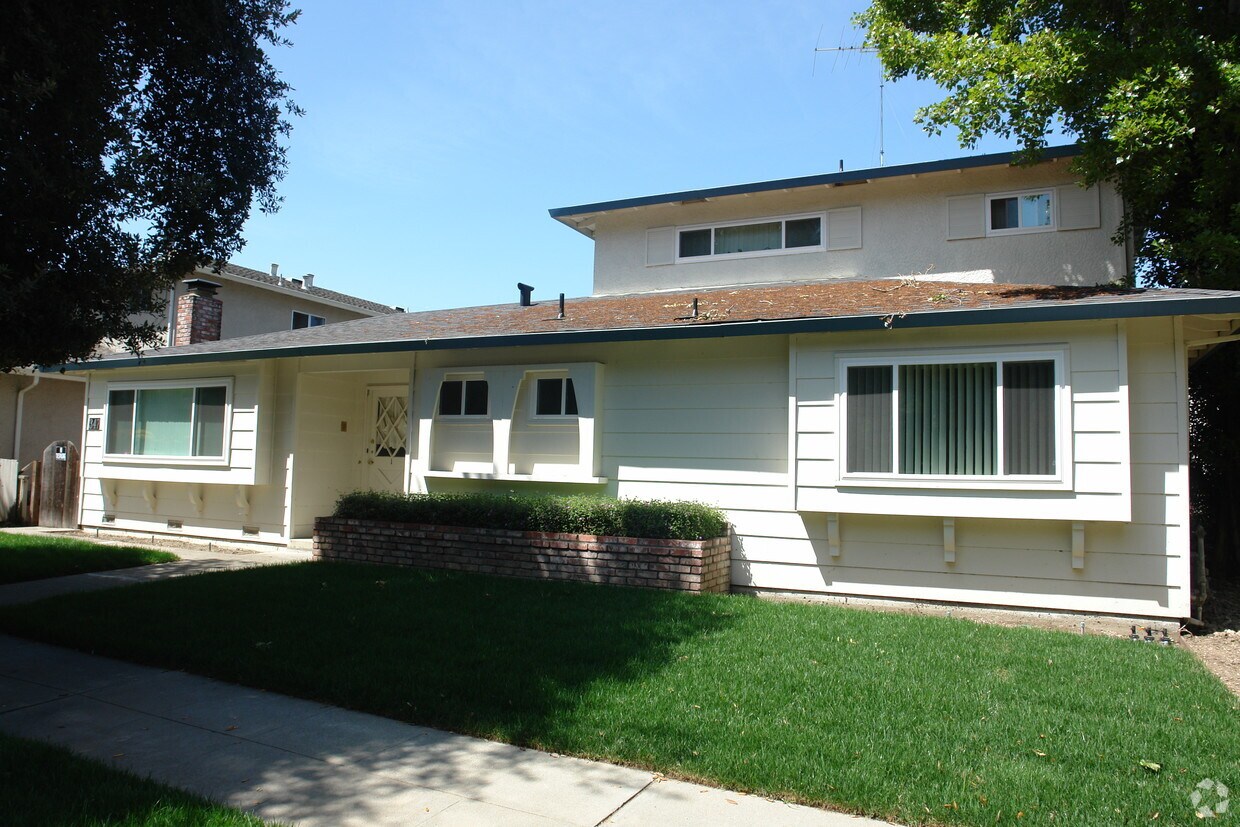 Foto del edificio - 347 Auburn Way