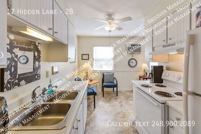 Foto del edificio - 17 Hidden Ln