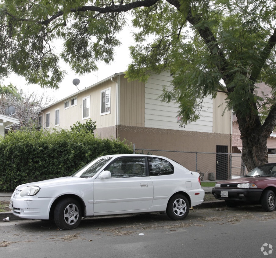 Building Photo - 5442 Virginia Ave