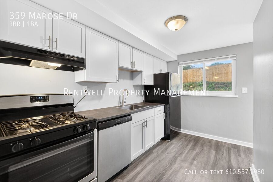 Photo - 359 Marose Dr-