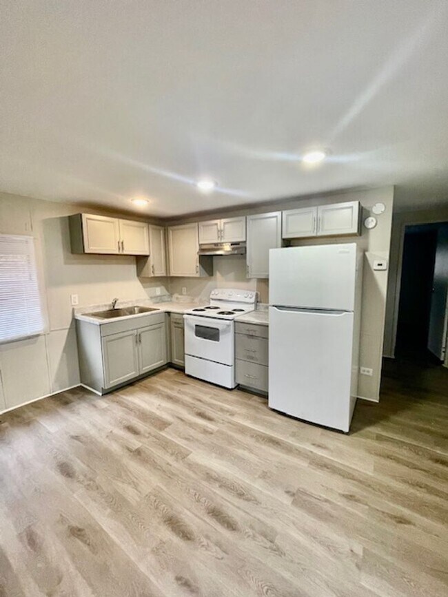 Foto del edificio - Adorable  3 bedroom 2 bath Mobile Home located it Dallas