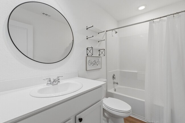 Building Photo - 235 River Grv Ct