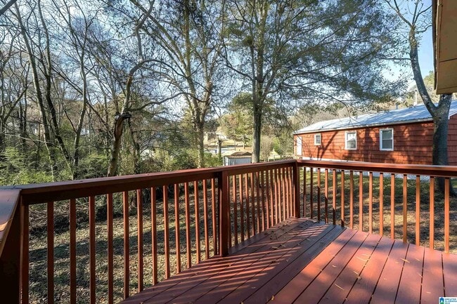 Building Photo - 832 Alden Ave