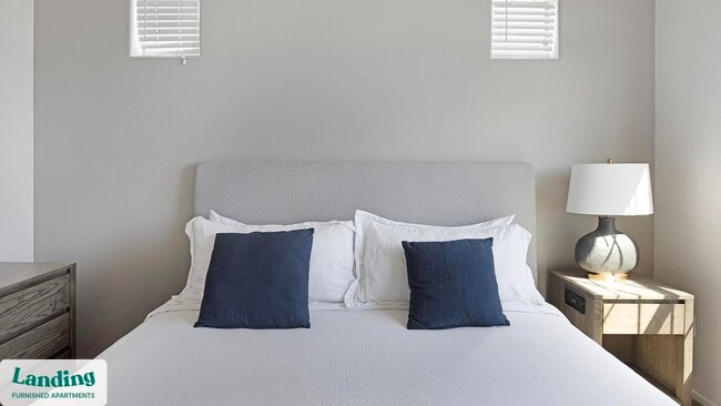 Building Photo - 4201 E Craig Rd