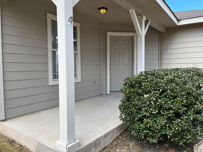 Foto del edificio - 215 Madison Ln