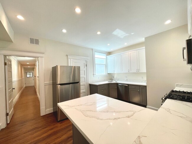 Foto del edificio - 2448-2454 15th Street (1167r)