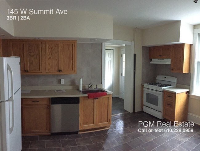 Foto del edificio - 145 W Summit Ave