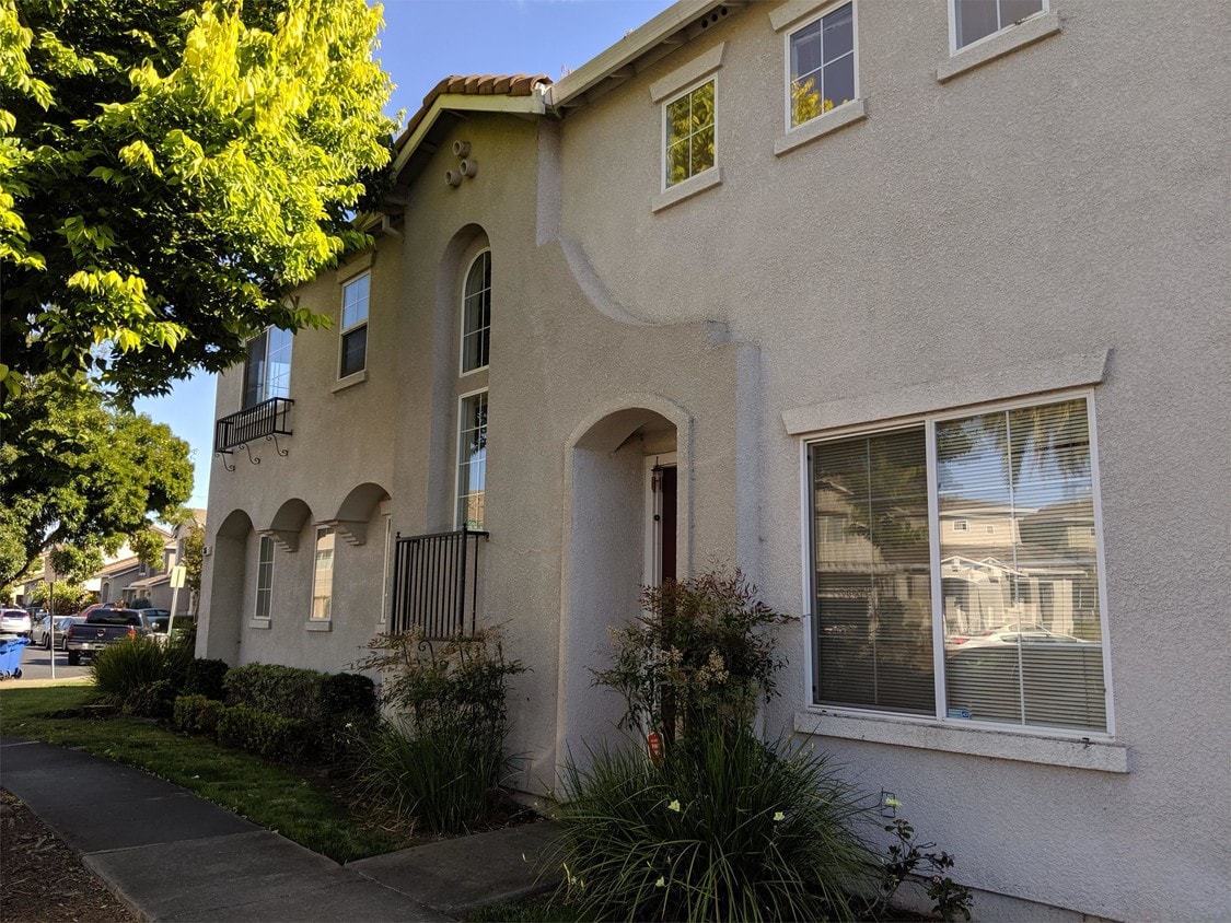 365 Accolade Dr, San Leandro, CA 94577 House Rental in San Leandro
