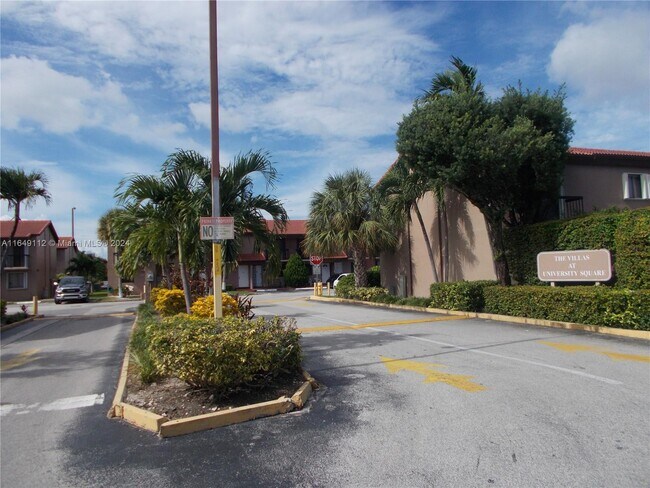 Foto del edificio - 1925 SW 107th Ave