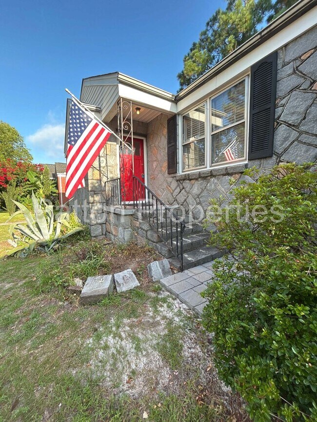 Foto del edificio - West Columbia Home Available 03-20-26