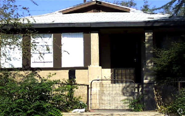 Building Photo - 15412 6th St