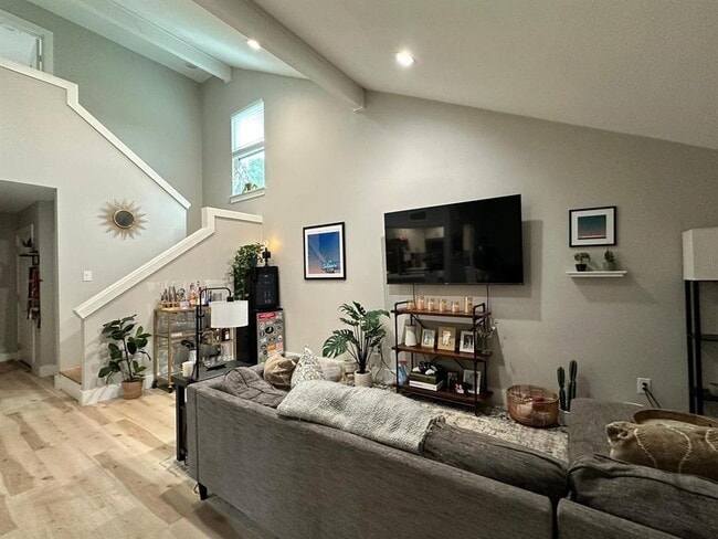 Building Photo - 1712 Cinnamon Path