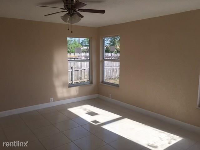 Building Photo - 3 br, 2 bath House - 965 NW 199th St # A
