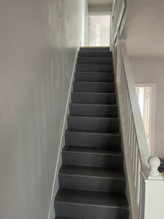 Foto del edificio - 3BR/1.5 BA newer paint