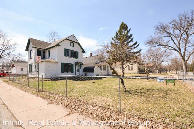 Foto del edificio - 3 br, 2 bath House - 1320 2nd St SE