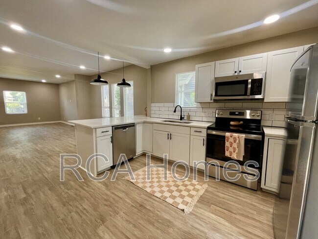 Foto del edificio - 3835 N Kenwood Ave