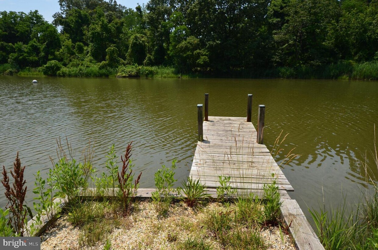 1081 Broadwater Point Rd, Deale, MD 20733 House for Rent in Deale, MD