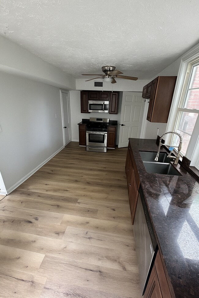 Foto del edificio - 3971 E 177th St