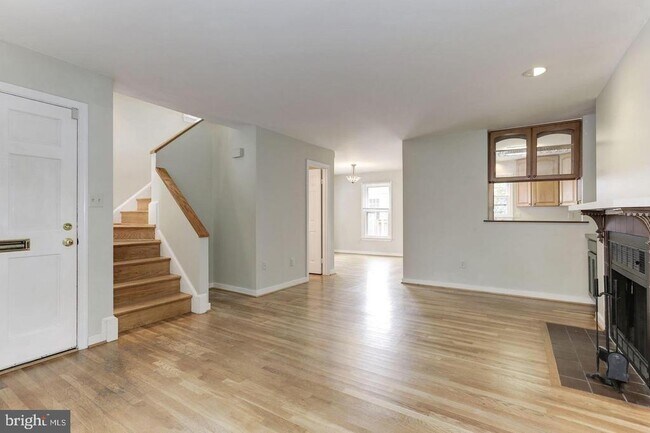 Foto del edificio - 1759 N Cliff St