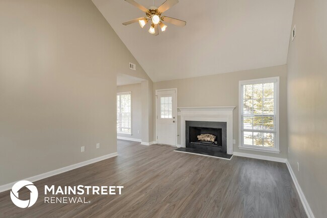 Building Photo - 246 Rockingham Dr