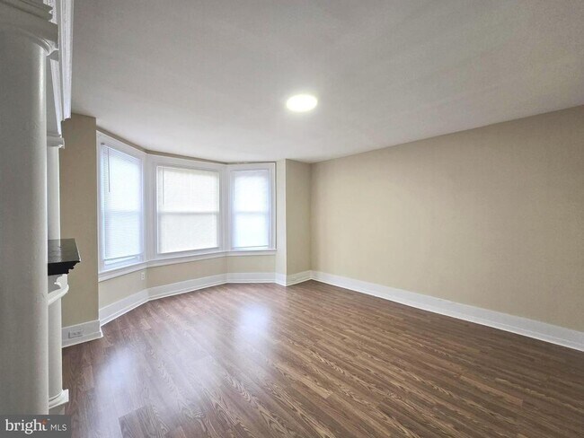 Foto del edificio - 5222 Catharine St