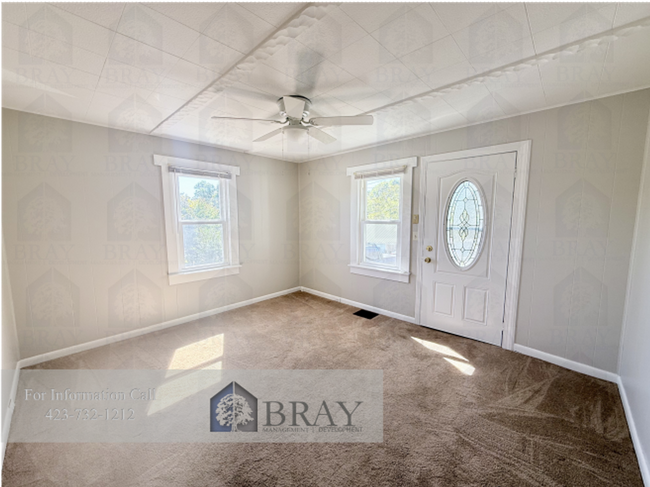 Foto del edificio - Charming 3-Bedroom Cottage in Kingsport