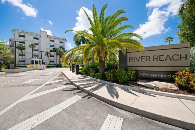Foto del edificio - 1201 River Reach Dr