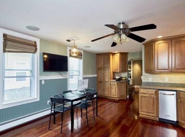 Foto del edificio - 10 Riverdale St