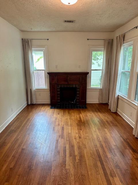 Foto del edificio - 915 E 39th St