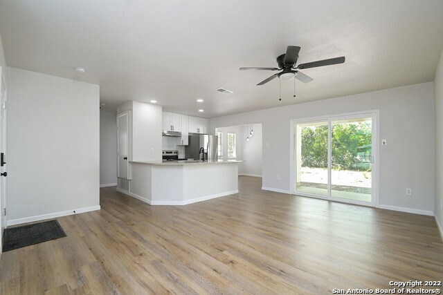 Building Photo - 1411 San Andreas St