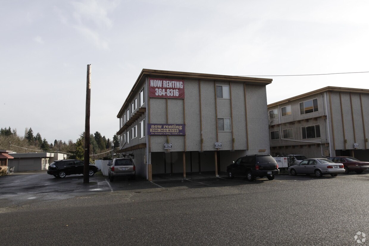 Foto del edificio - Lake City Apartments