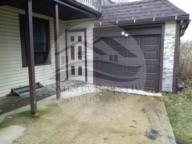 Foto del edificio - 560 W Townview Cir