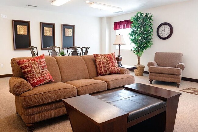 Foto del edificio - CORNERSTONE APARTMENTS