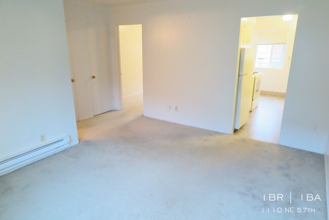 Building Photo - 1110 NE 57th Ave