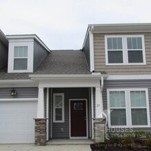 Building Photo - 27 Creekhaven Ln