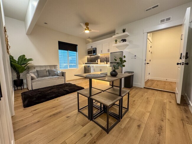 Foto del edificio - 5385 N Sulley Way