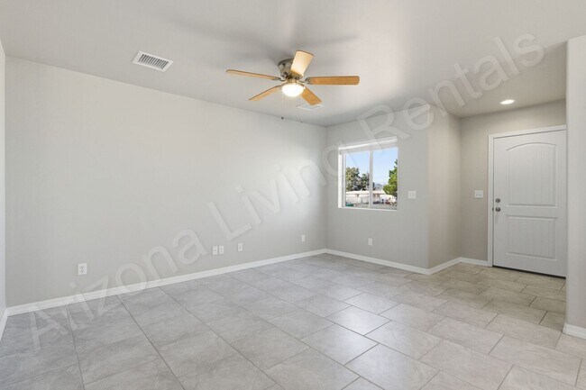 Foto del edificio - NEW CONSTRUCTION HOME