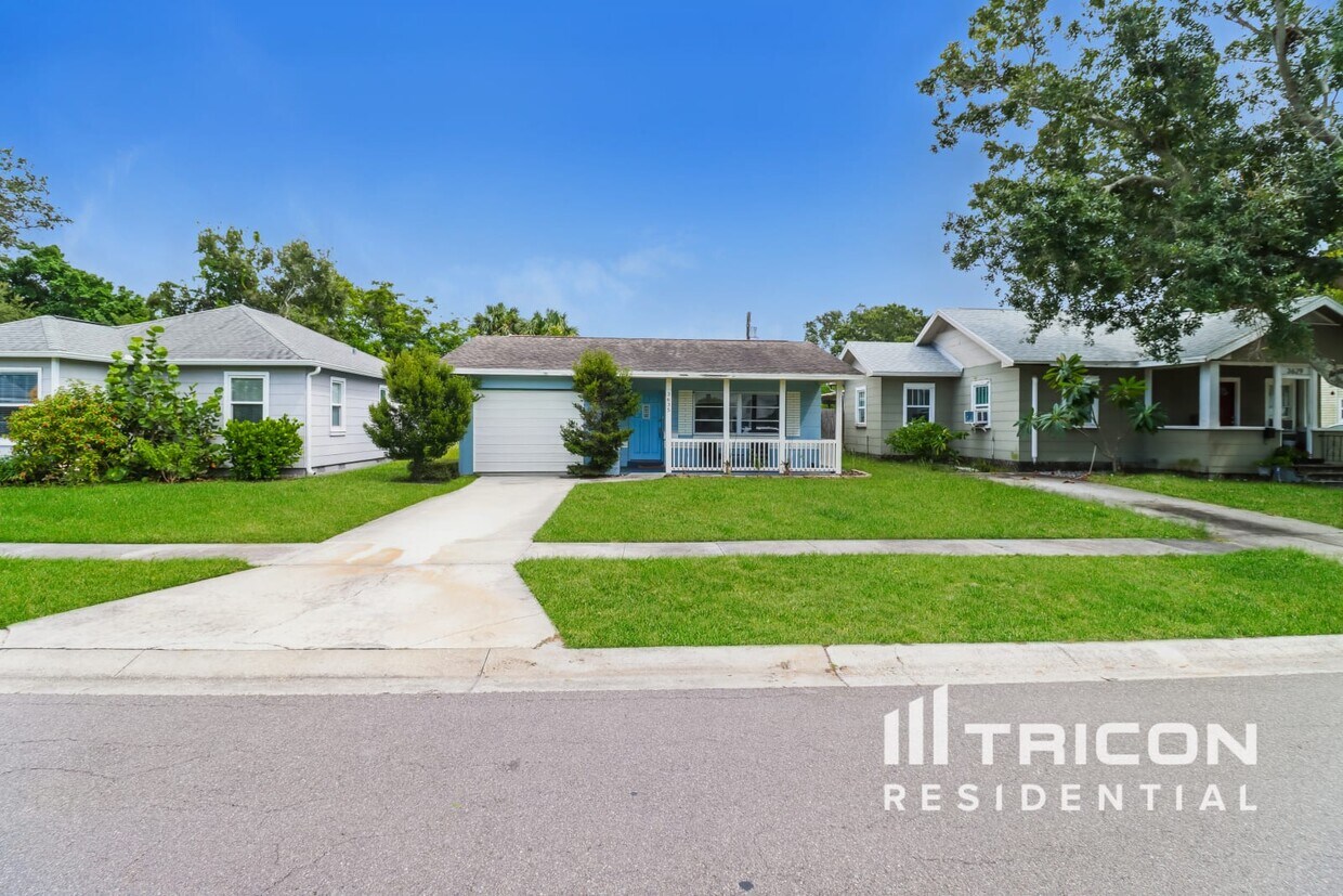 Foto principal - 3635 17th St N