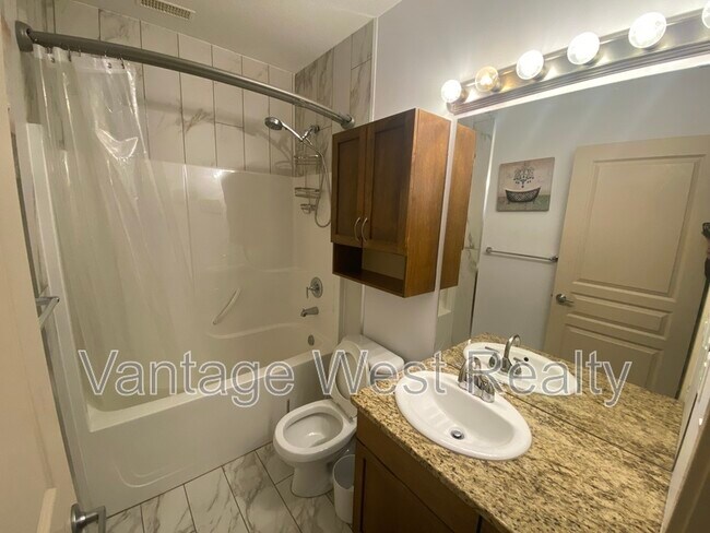 Photo du bâtiment - 1331 Ellis St