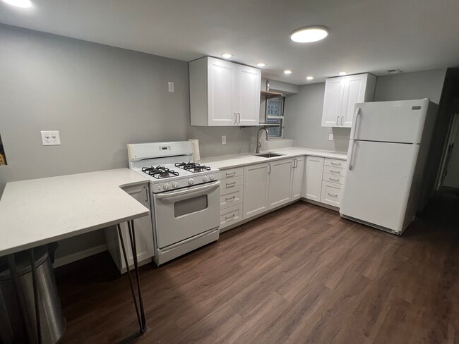 Foto del edificio - 2543 W Thomas St
