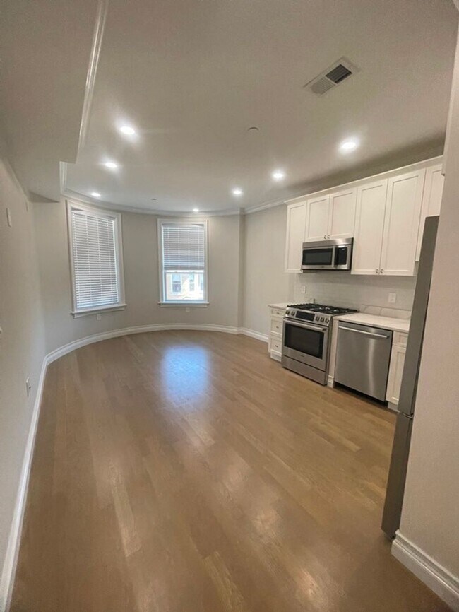 Foto del edificio - Fully Renovated Brighton 2Bed Near B, C, D...