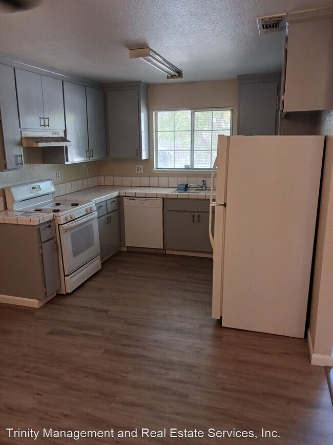 Building Photo - 4 br, 2 bath House - 2645 51st Avenue