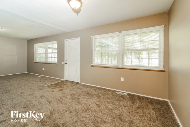 Building Photo - 665 Pimlico Dr